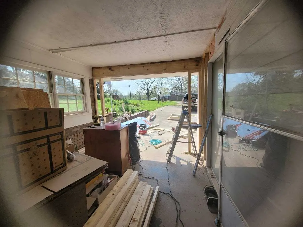 Air movers and dehumidifier for Water Mitigation Services in Watervliet